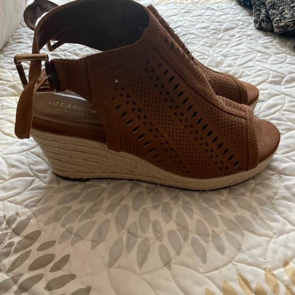 Liz Claiborne Refined Comfort Wedge Sandal - Picture 2 of 3
